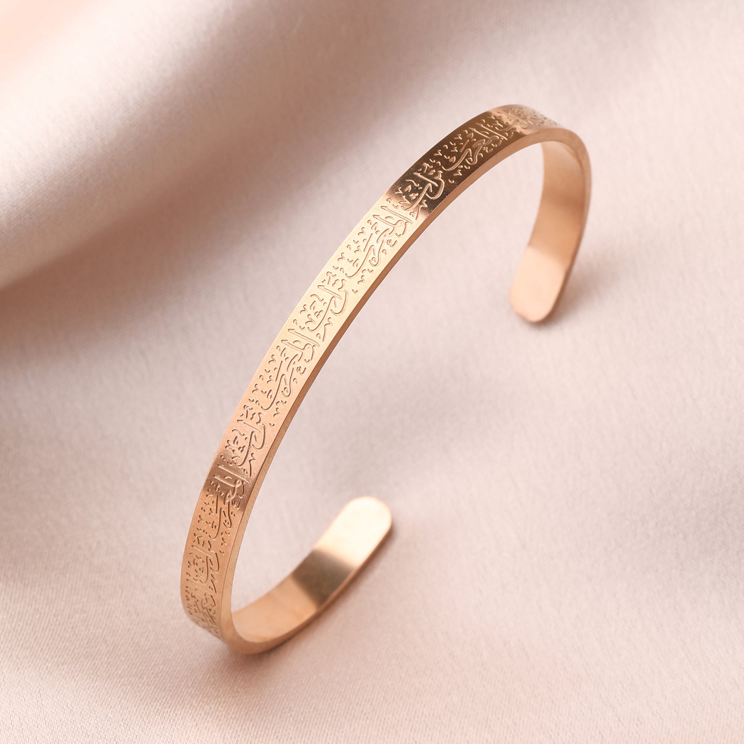 Arab bracelet with engraving "Legacy of Morocco"